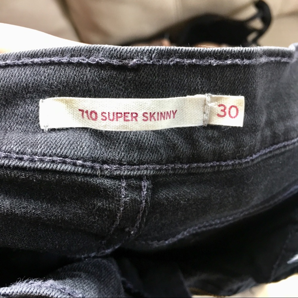 Levi’s 710 Super Skinny Jeans - Picture 5 of 5